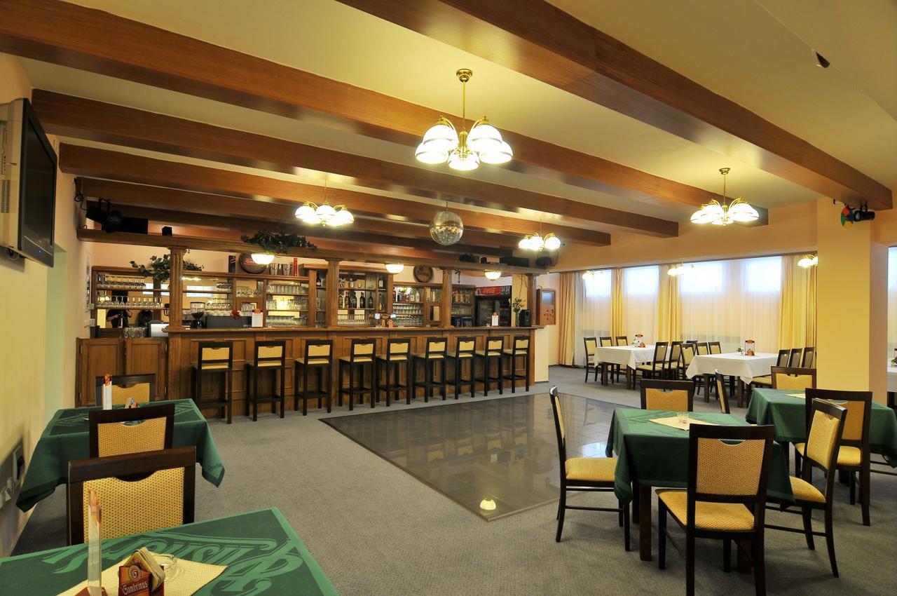 Hotel Manes 스브라드카 외부 사진